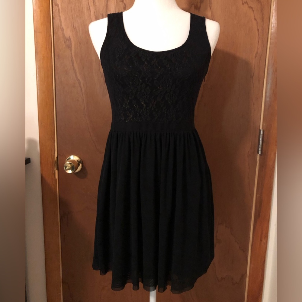french Black Semi-Formal Dress - Picture 2 of 7
